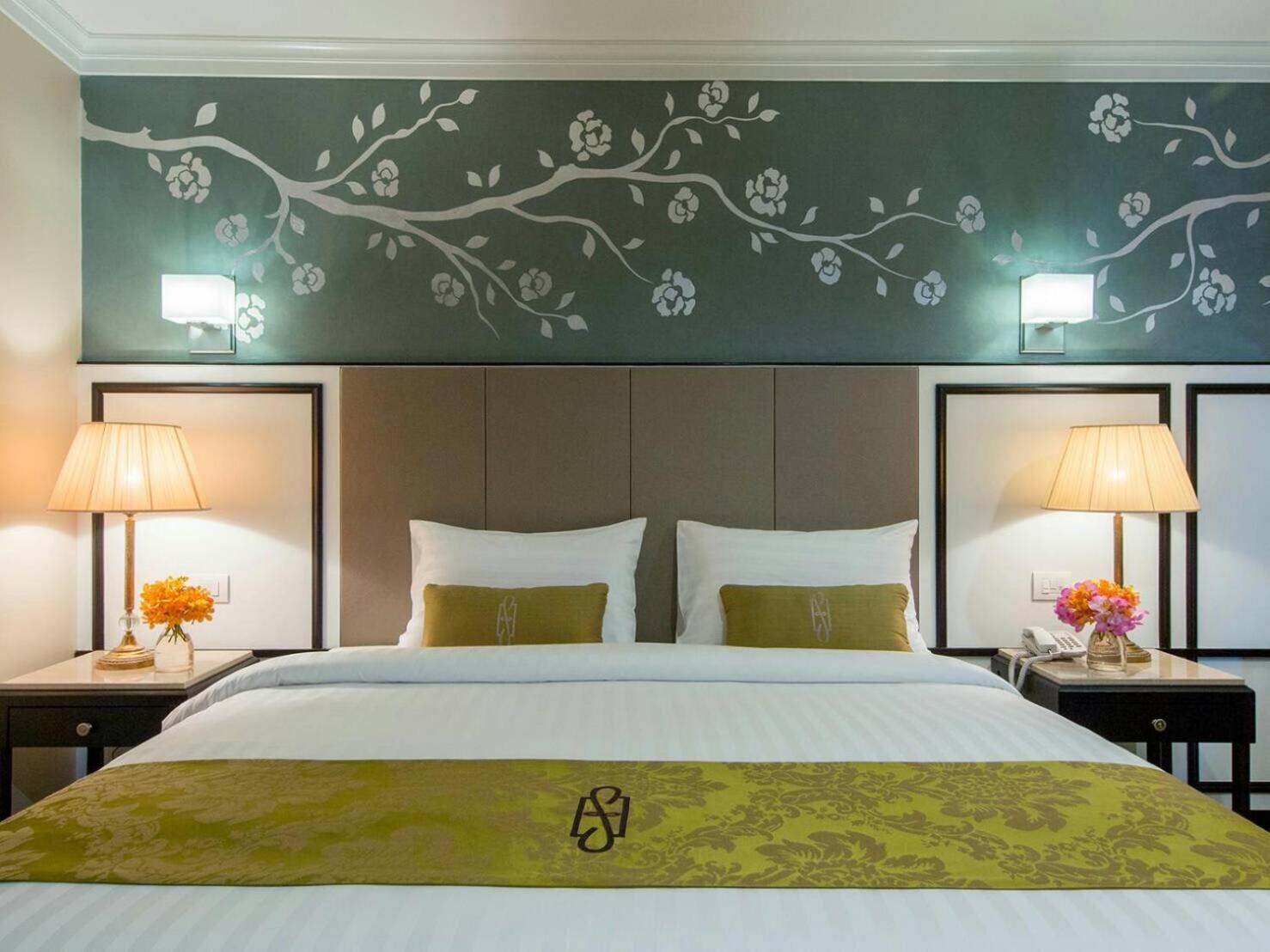 Sara'S Hotel Бангкок Экстерьер фото