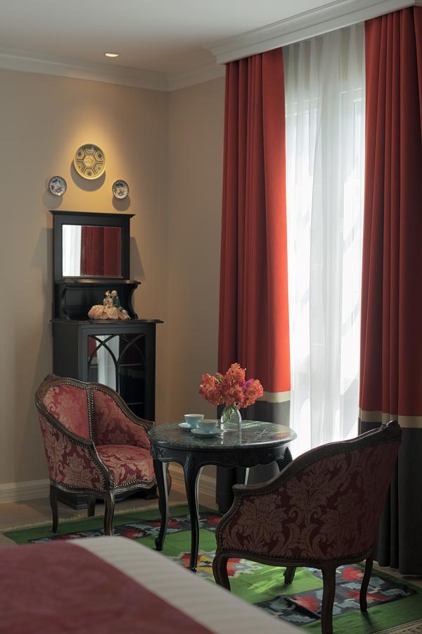 Sara'S Hotel Бангкок Экстерьер фото