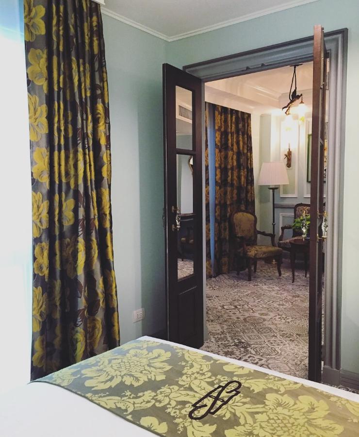 Sara'S Hotel Бангкок Экстерьер фото